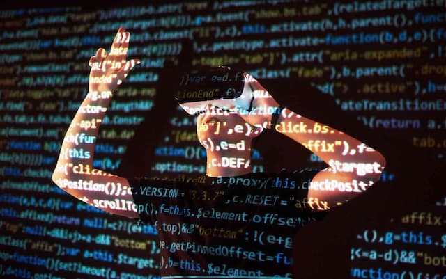 From Scratch to Python: A Guide to Choosing the Right Coding Language for Your Child