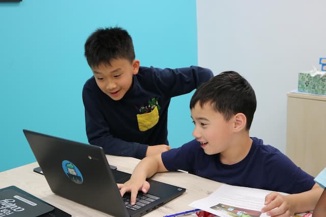 Tips for parents to support their child's coding education